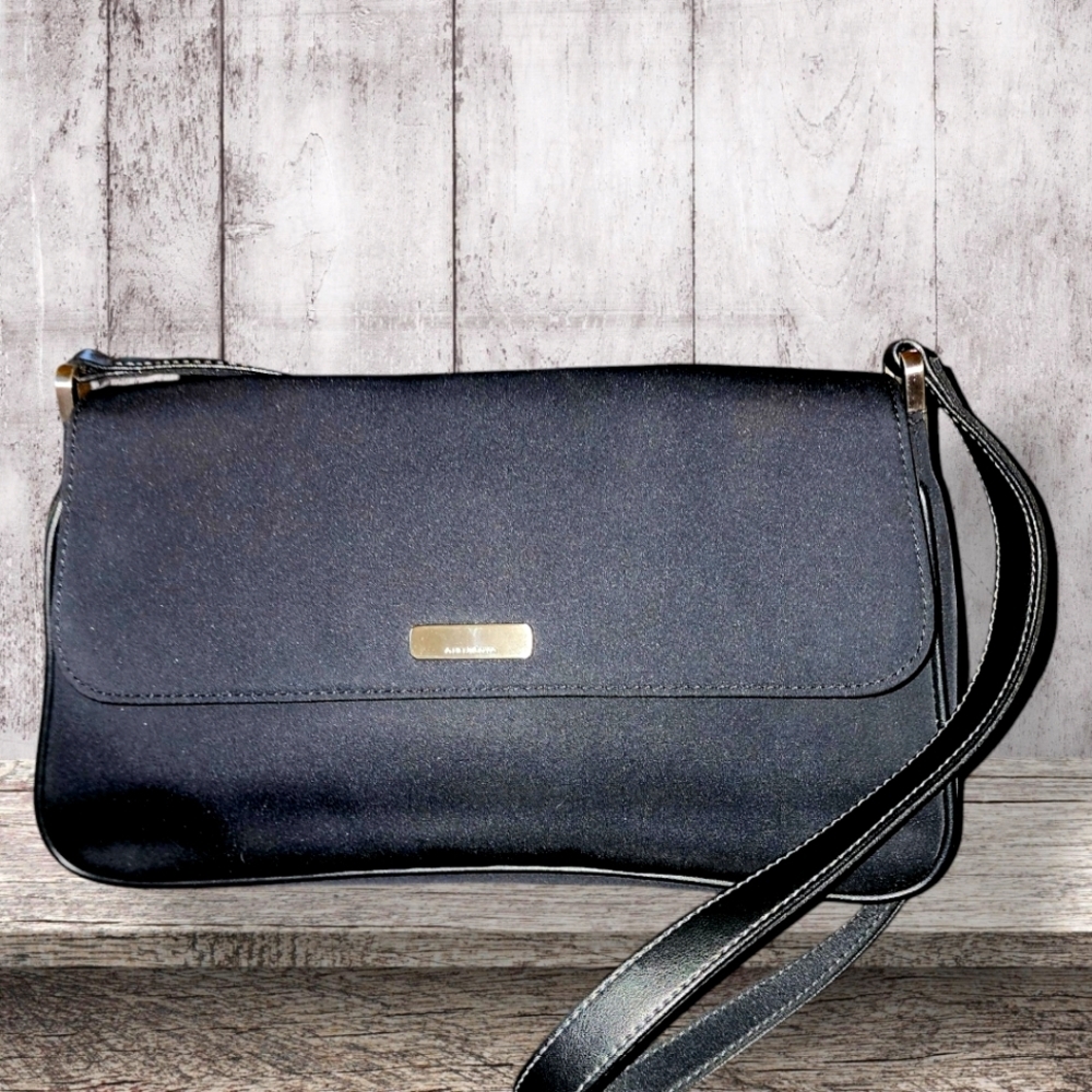 Liz Claiborne NWOT Shoulder Bag